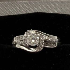 14K White Gold Natural Diamond Ring - Sz 8.5